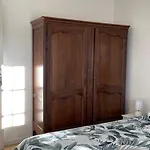 Petite Maison Et Port De Plaisance A Pied