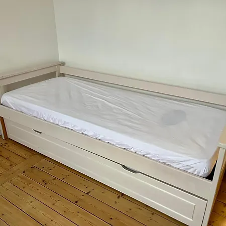 Petite Maison Et Port De Plaisance A Pied * ديف-سو-مير