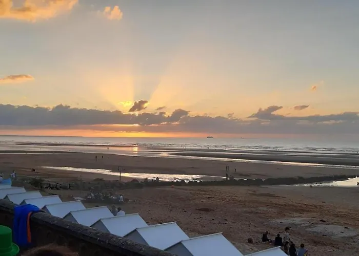 Petite Maison Et Port De Plaisance A Pied بيت للعطل ديف-سو-مير