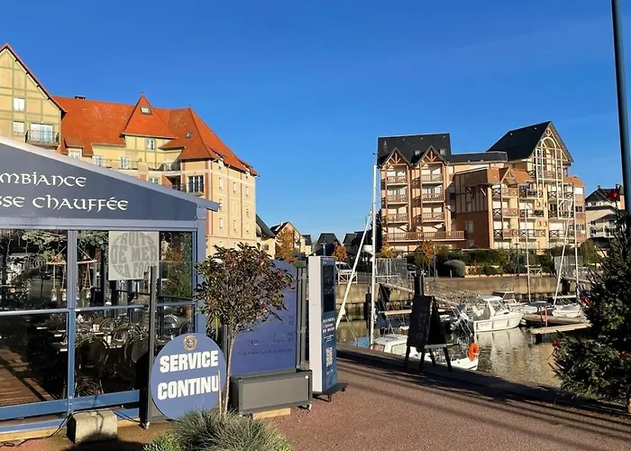 Petite Maison Et Port De Plaisance A Pied ديف-سو-مير