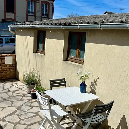 Petite Maison Et Port De Plaisance à Pied