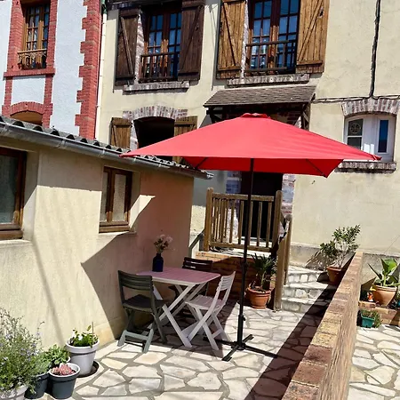 Petite Maison Et Port De Plaisance à Pied Dives-sur-Mer