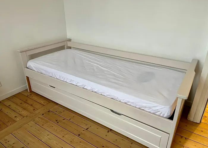 Petite Maison Et Port De Plaisance A Pied * 滨海迪沃